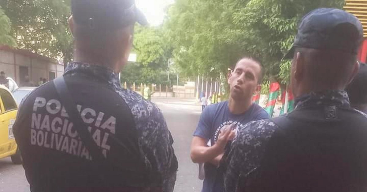 El régimen de Maduro afirmó que el gendarme argentino secuestrado en Venezuela está siendo procesado por “terrorismo”