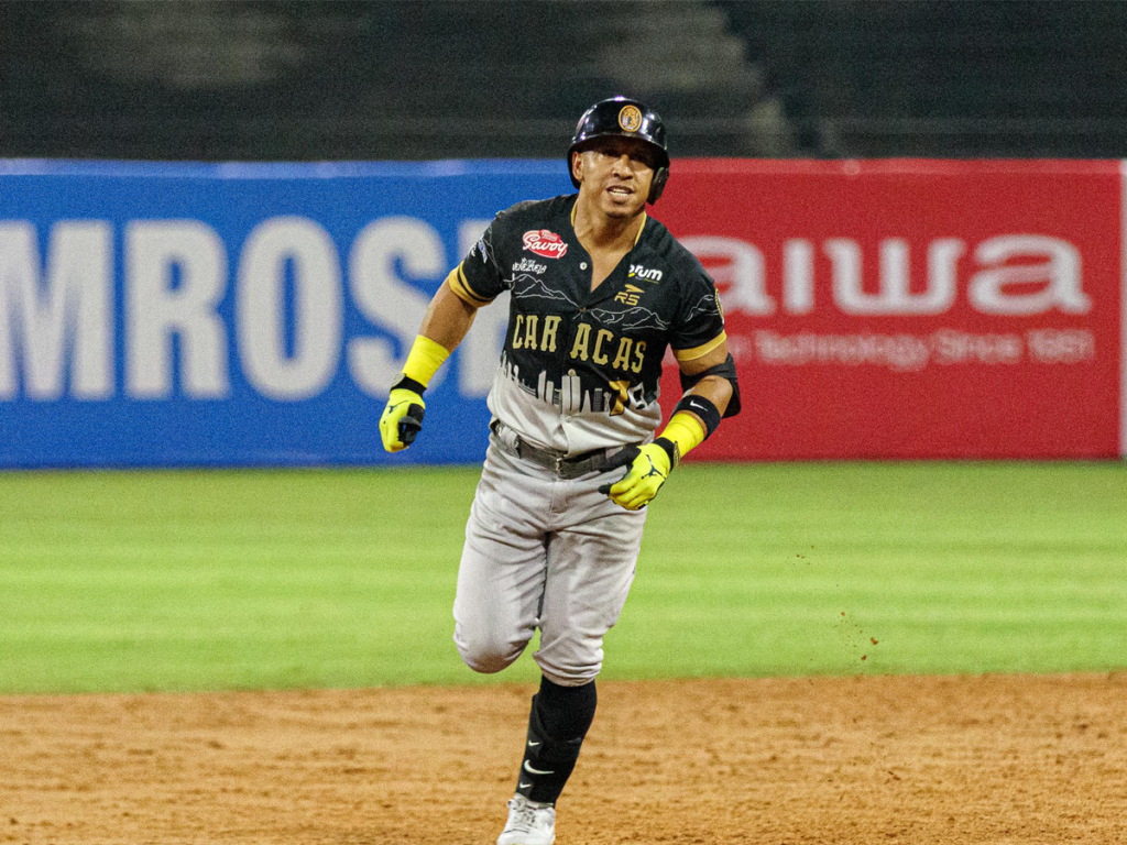 Leones pegó primero en el estadio de la UCV