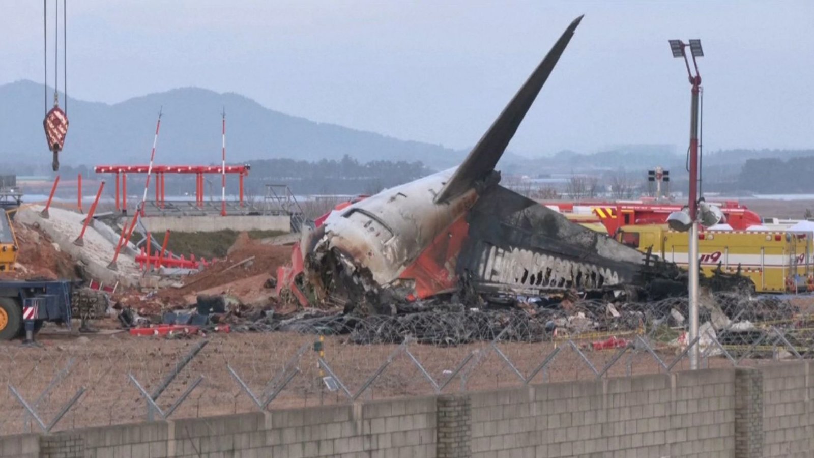 Las incógnitas del accidente de avión en Corea del Sur: ¿Qué falló?