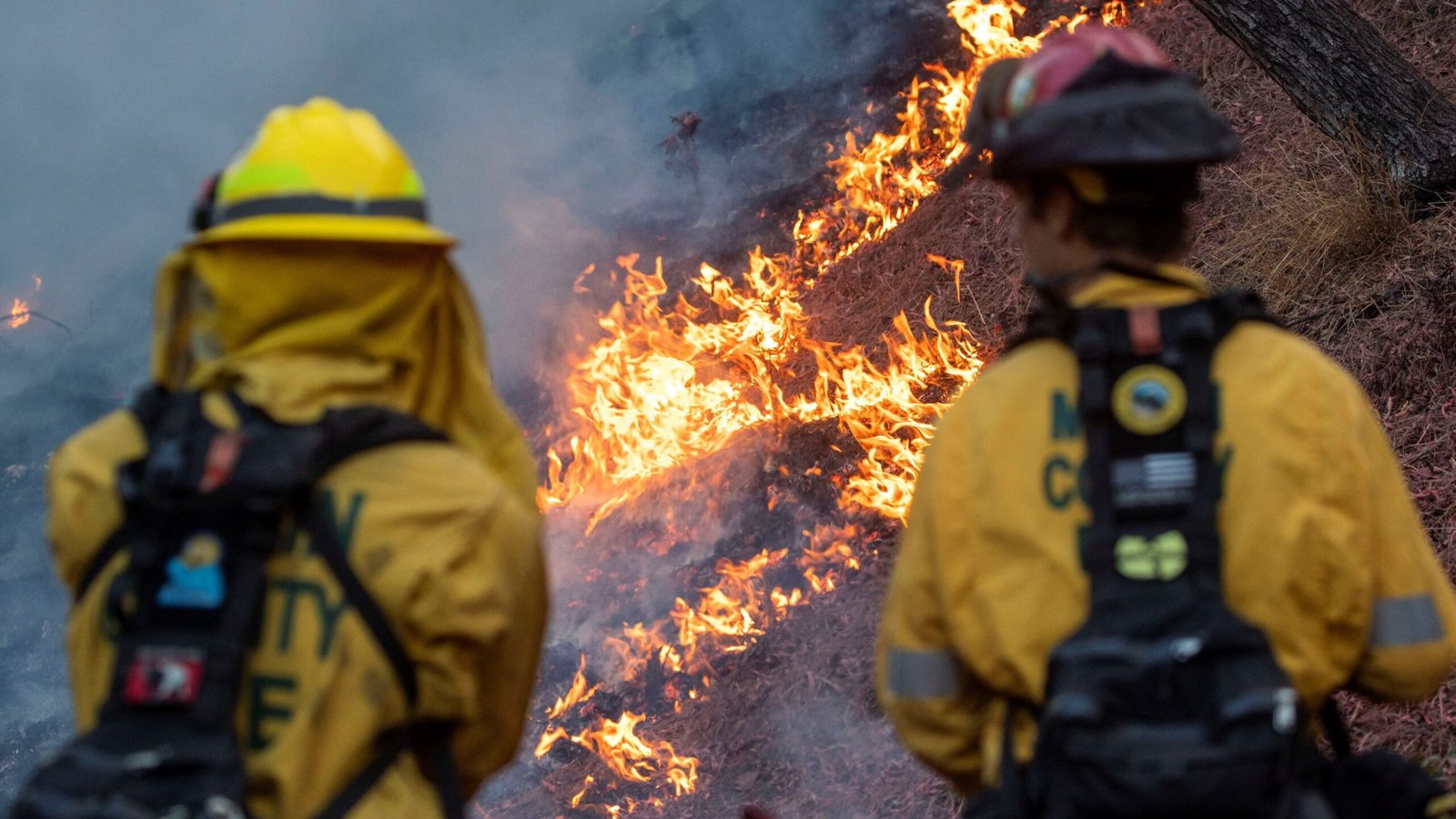 ascienden a 16 los muertos por los incendios