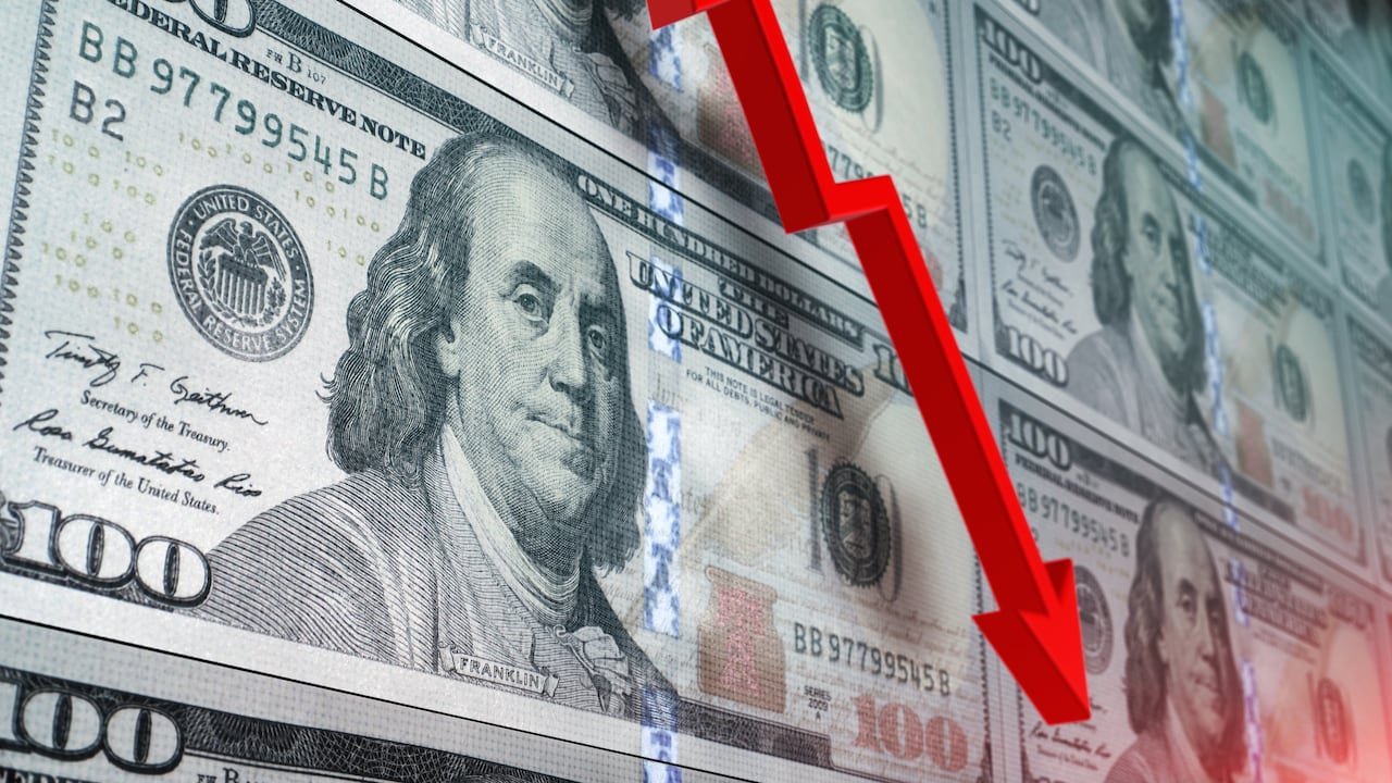 Dólar quedó más barato al cierre de este 13 de enero: se cotizó en .313