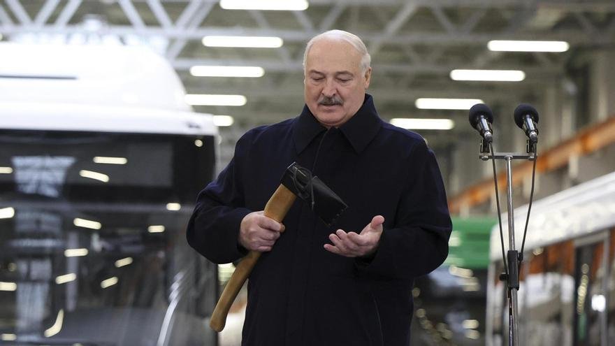 Aleksander Lukashenko, el émulo y títere de Putin con tres décadas en el poder sobre sus espaldas