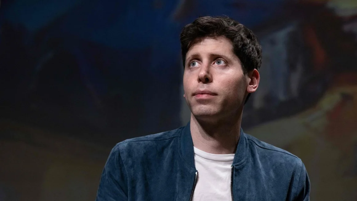 Hermana de Sam Altman lo acusa de abuso sexual y él lo niega