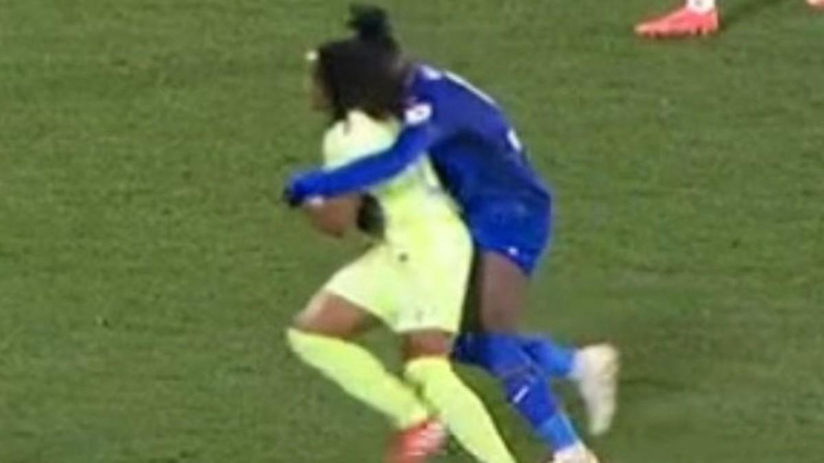 FC BARCELONA | Mateu Lahoz alucina con el penalti a Koundé: “El CTA no cumple su palabra”