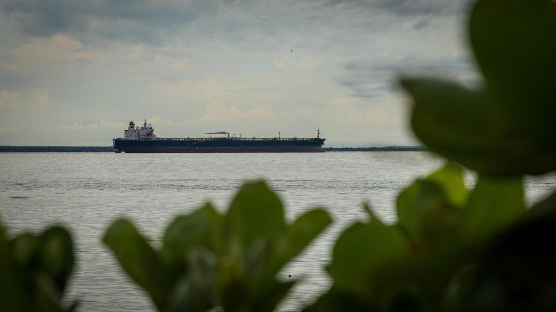 Tres muertos en explosión de barco petrolero – Latinoamerica