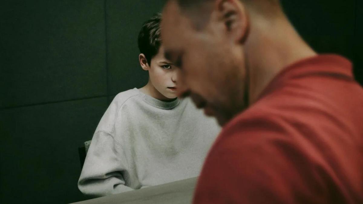 Claves de ‘Adolescencia’, la serie de Netflix que en Reino Unido piden poner en los institutos