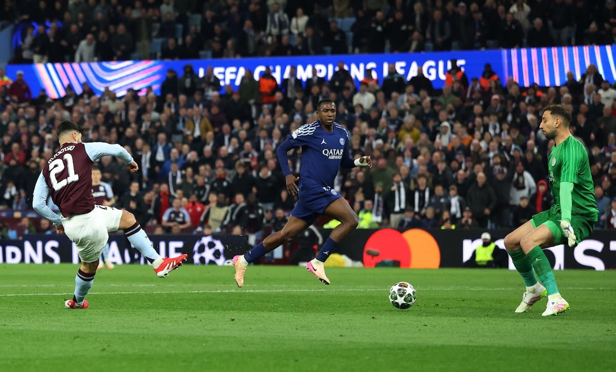 El PSG golpea primero y resiste después en Villa Park | Fútbol | Deportes