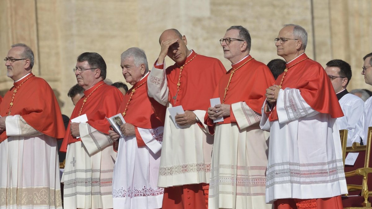 Estos son los cardenales españoles que participarán en el cónclave del Vaticano