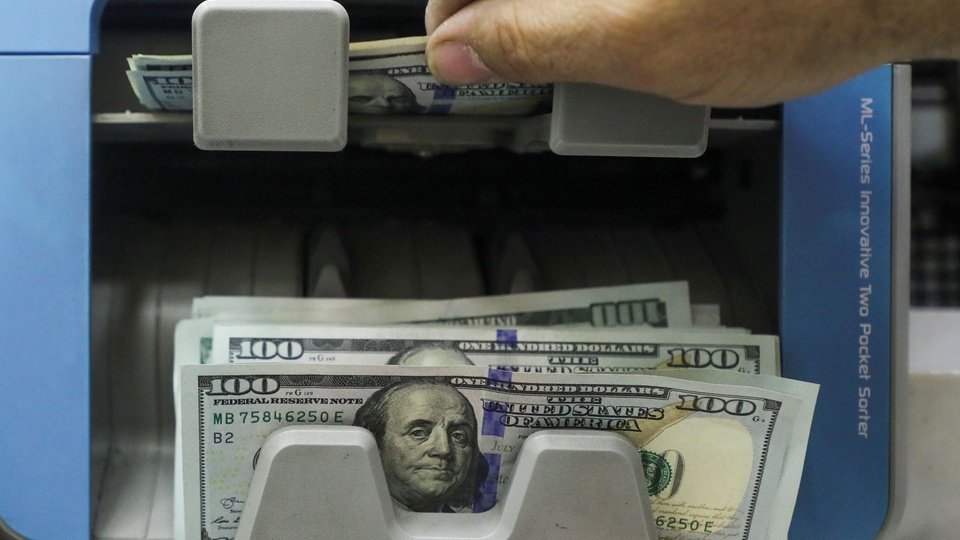 Dólar blue, dólar hoy: a cuánto cotizan el martes 29 de abril de 2025 | La cotización del dólar para la compra y para la venta