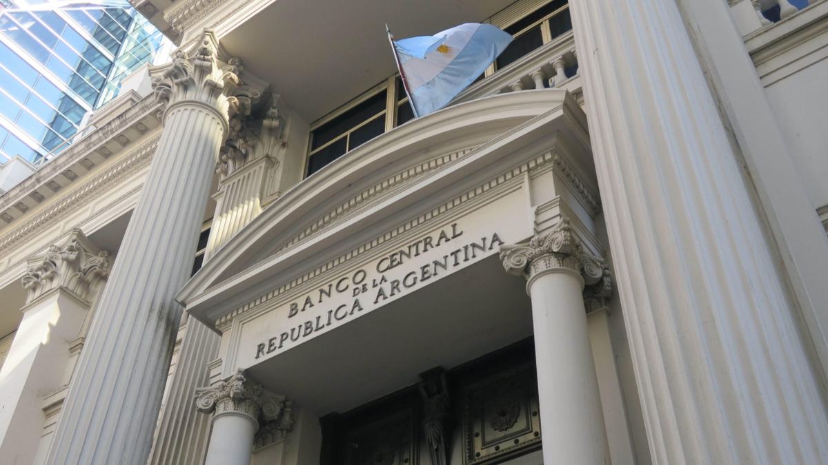 a cuánto cerró este martes 29 de abril