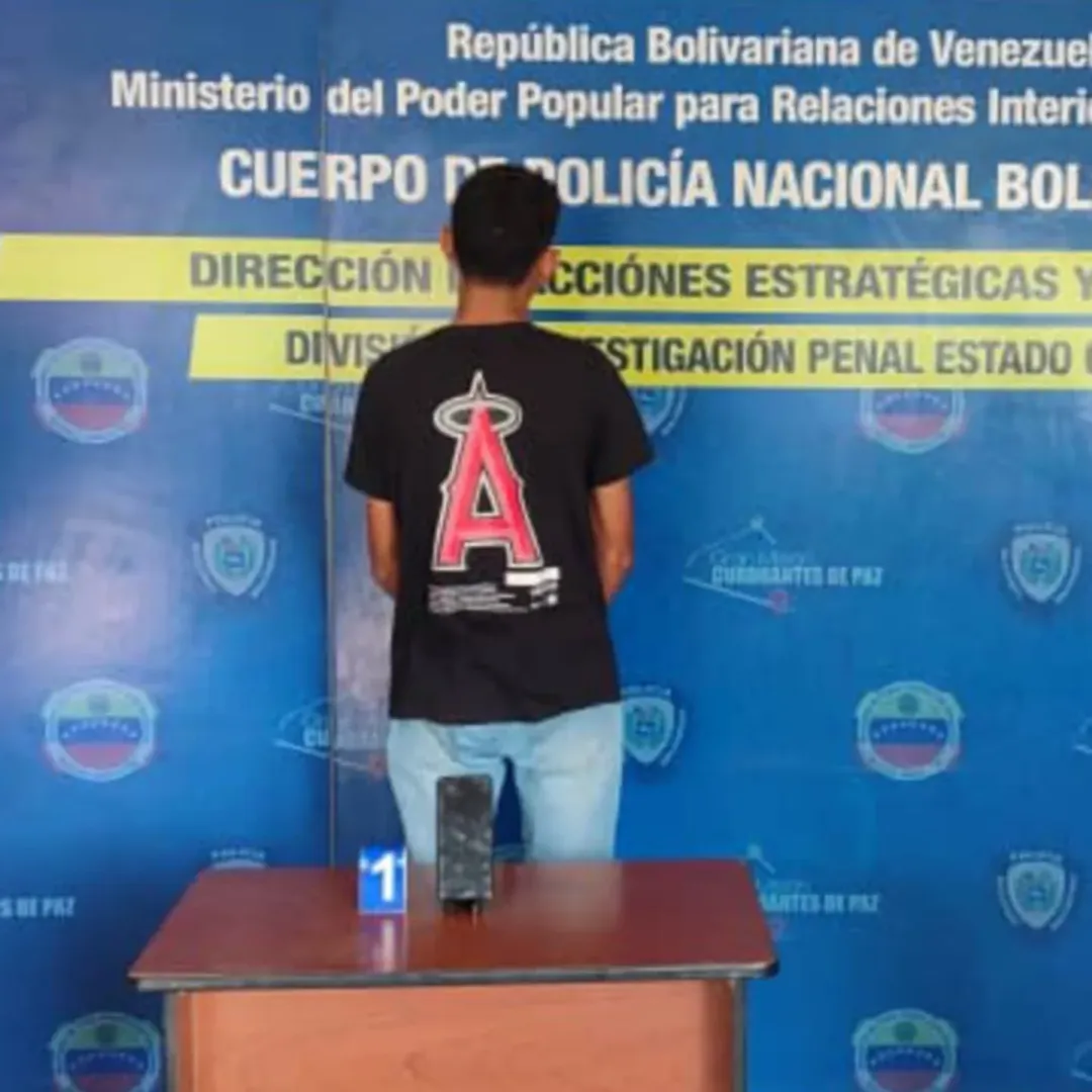 Arrestan a sujeto que estafaba con la venta de divisas a bajo precio