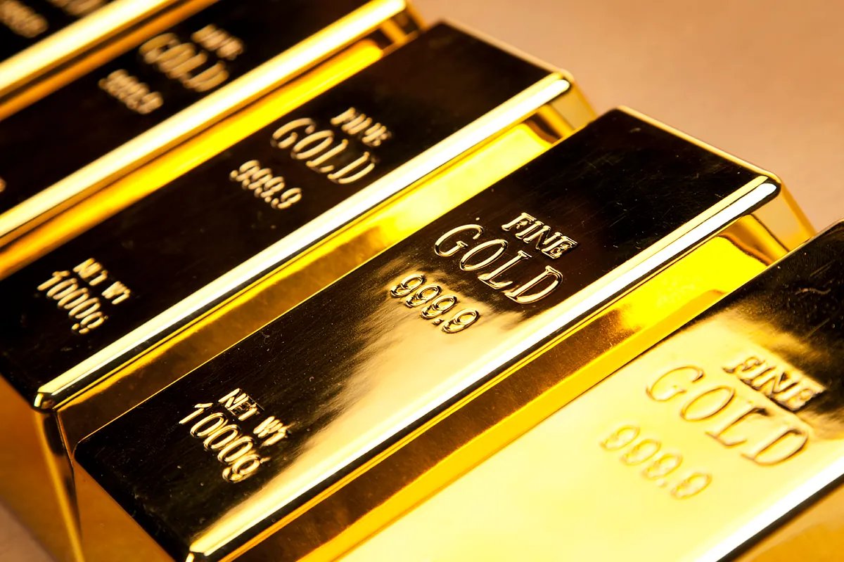 El oro pone el punto de mira en los 3.700 dólares a corto plazo
