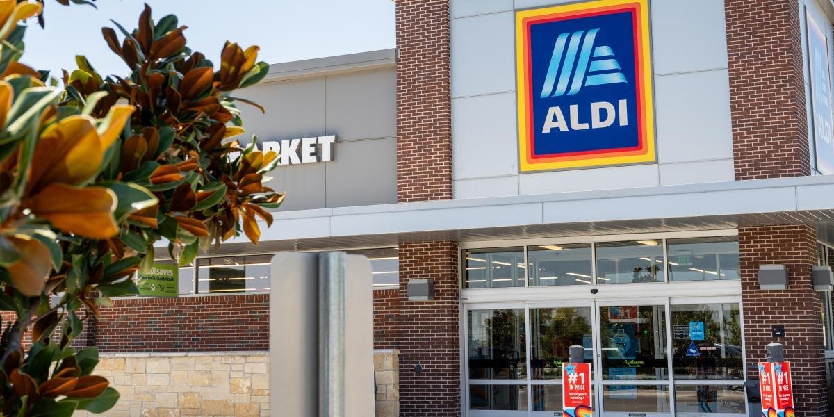 Aldi comenzará a cobrar una tarifa a sus clientes para entrar a sus tiendas aunque no compren