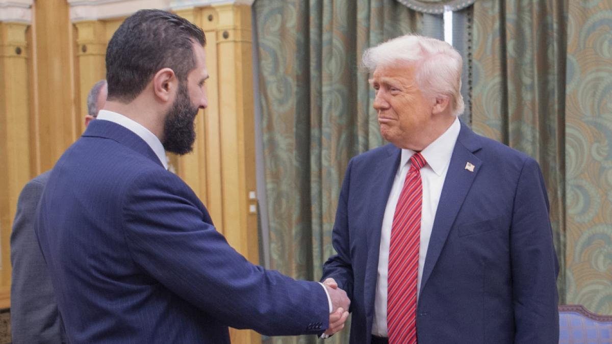 Trump se reúne con el presidente de Siria tras el anuncio del levantamiento de sanciones
