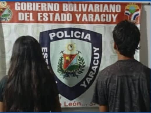 Detienen a dos jóvenes por verter cloro en el termo de compañero