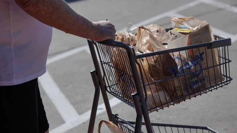 Horarios de los supermercados en EE.UU. para el Memorial Day: Walmart, Target, Costco y más