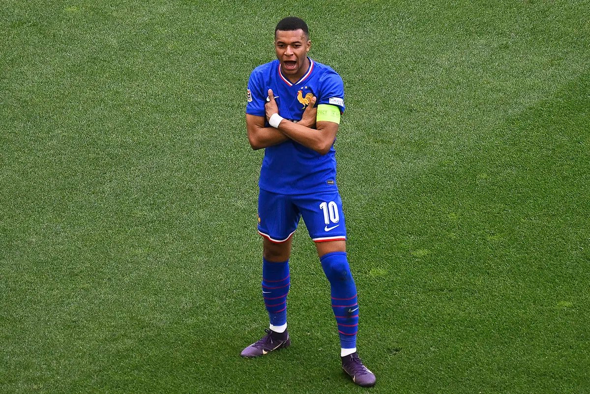 Mbappé, con gol y asistencia, da el bronce a Francia ante Alemania