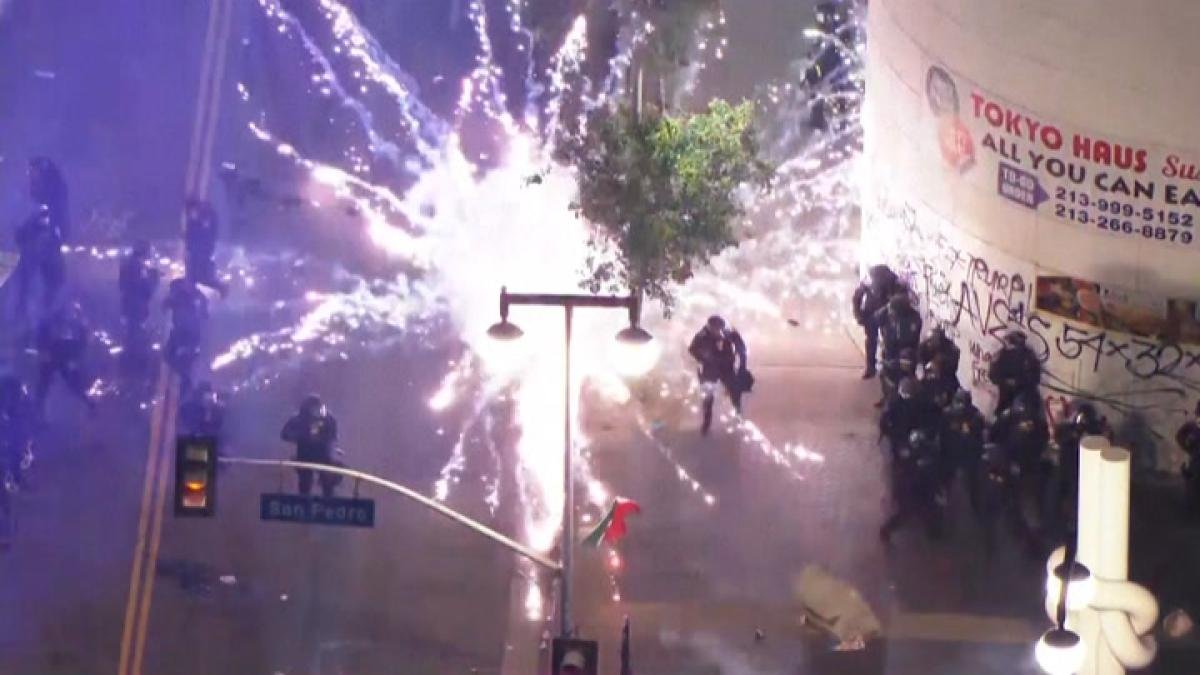 Las imágenes aéreas de la cuarta jornada de protestas en Los Ángeles
