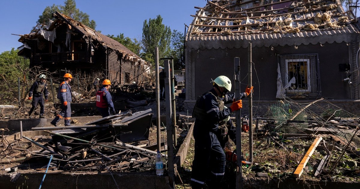 Rusia lanzó siete misiles y casi 500 drones contra Ucrania durante la noche del sábado y la mañana del domingo