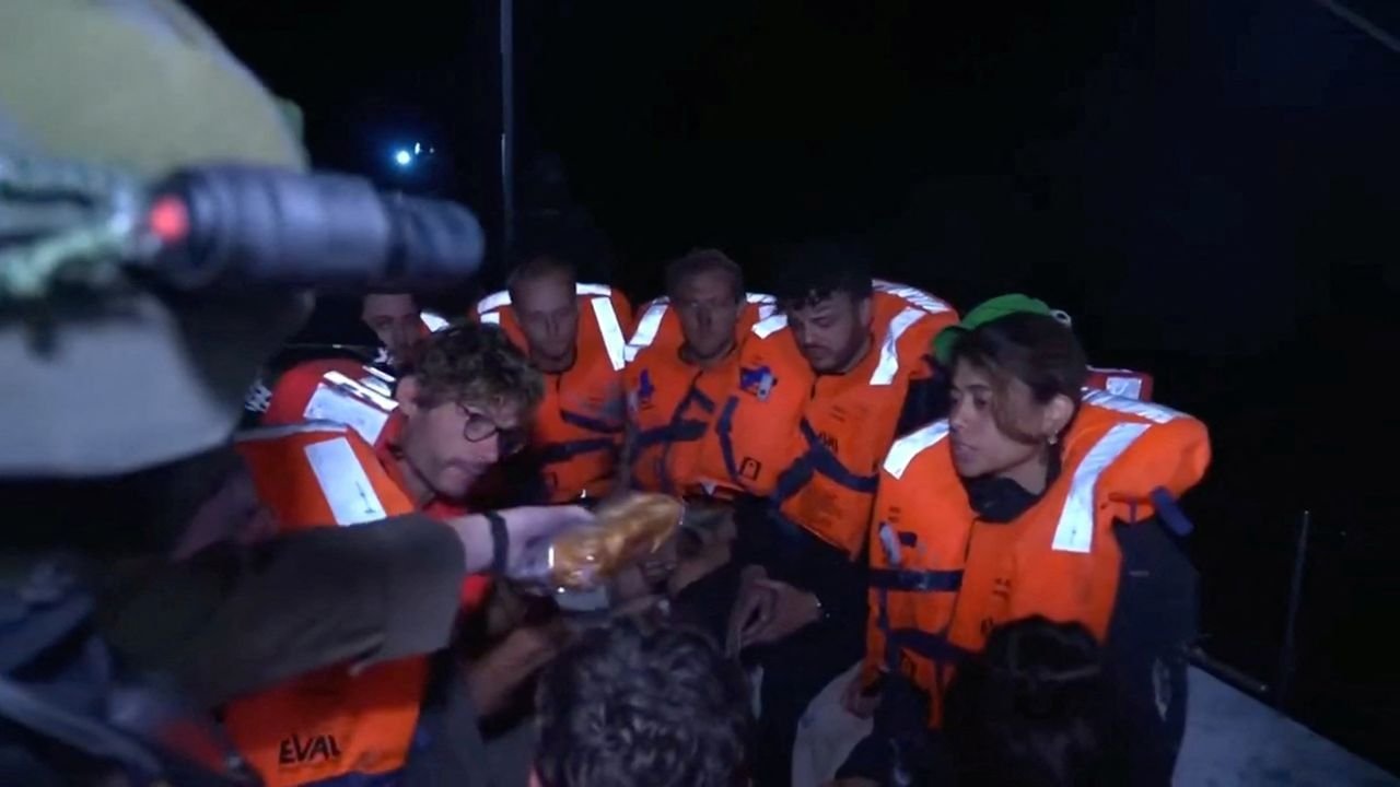 Israel prepara la deportación de los 12 activistas de la Flotilla de la Libertad